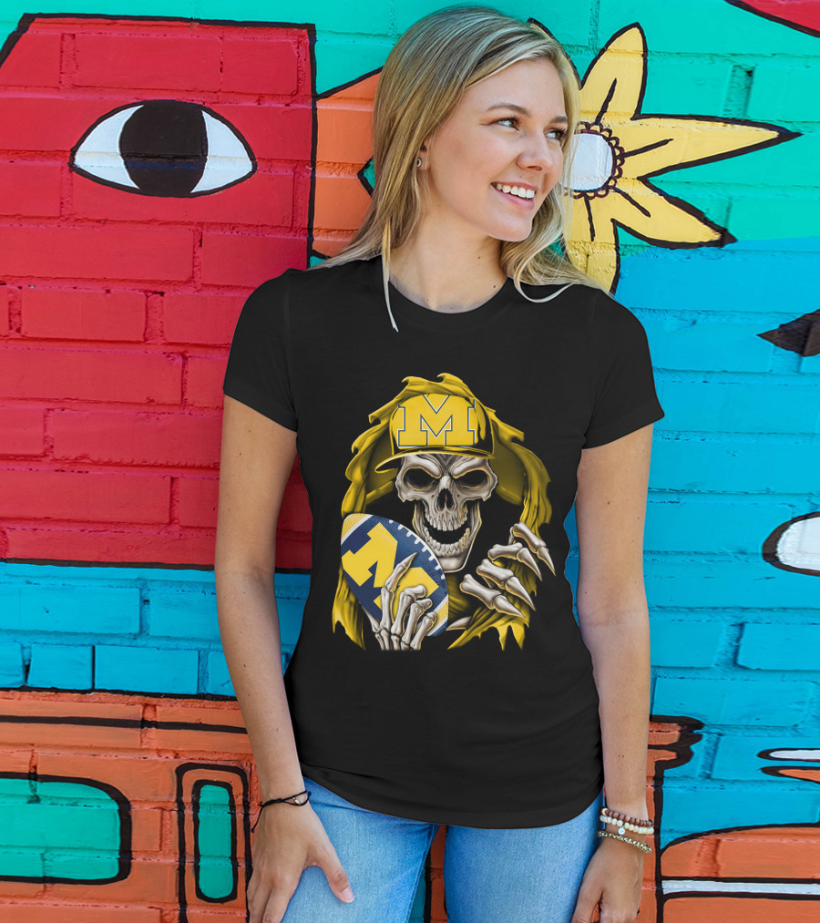 Skullbong Michigan Wolverines Skull Football Fan T-Shirt
