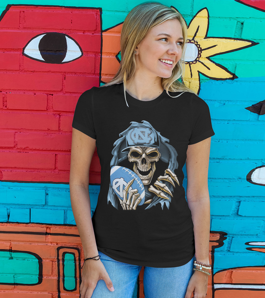 Skullbong North Carolina Tar Heels Skeleton Football Fan With Cap And Ball T-Shirt