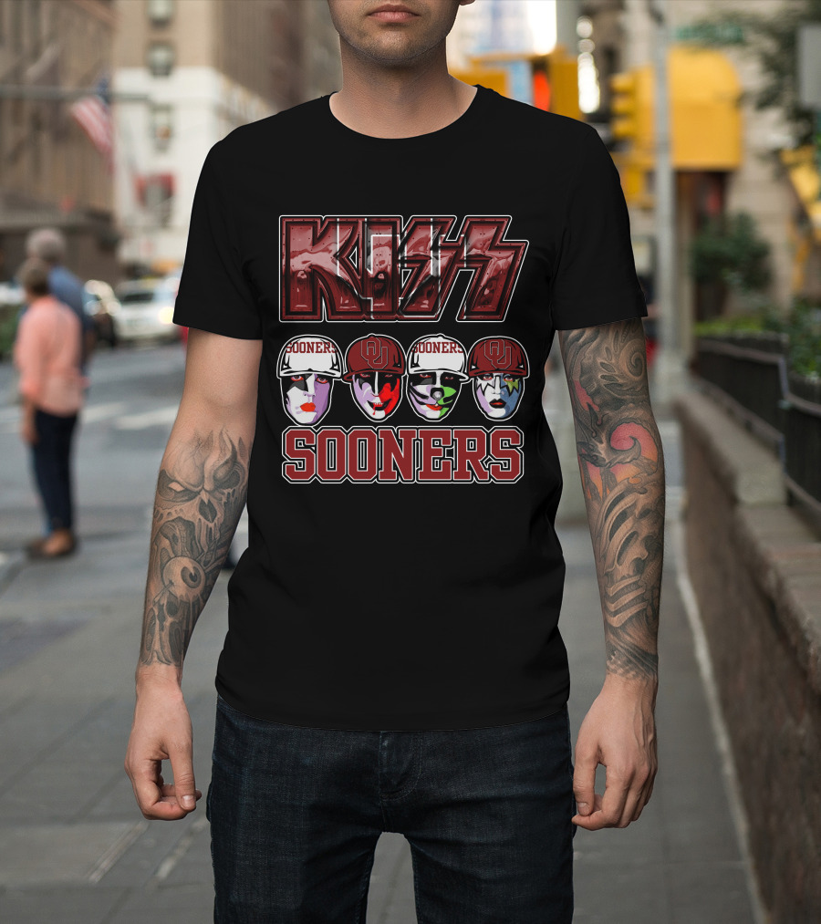 KISS Sooners Oklahoma Faces In Makeup And Hats T-Shirt