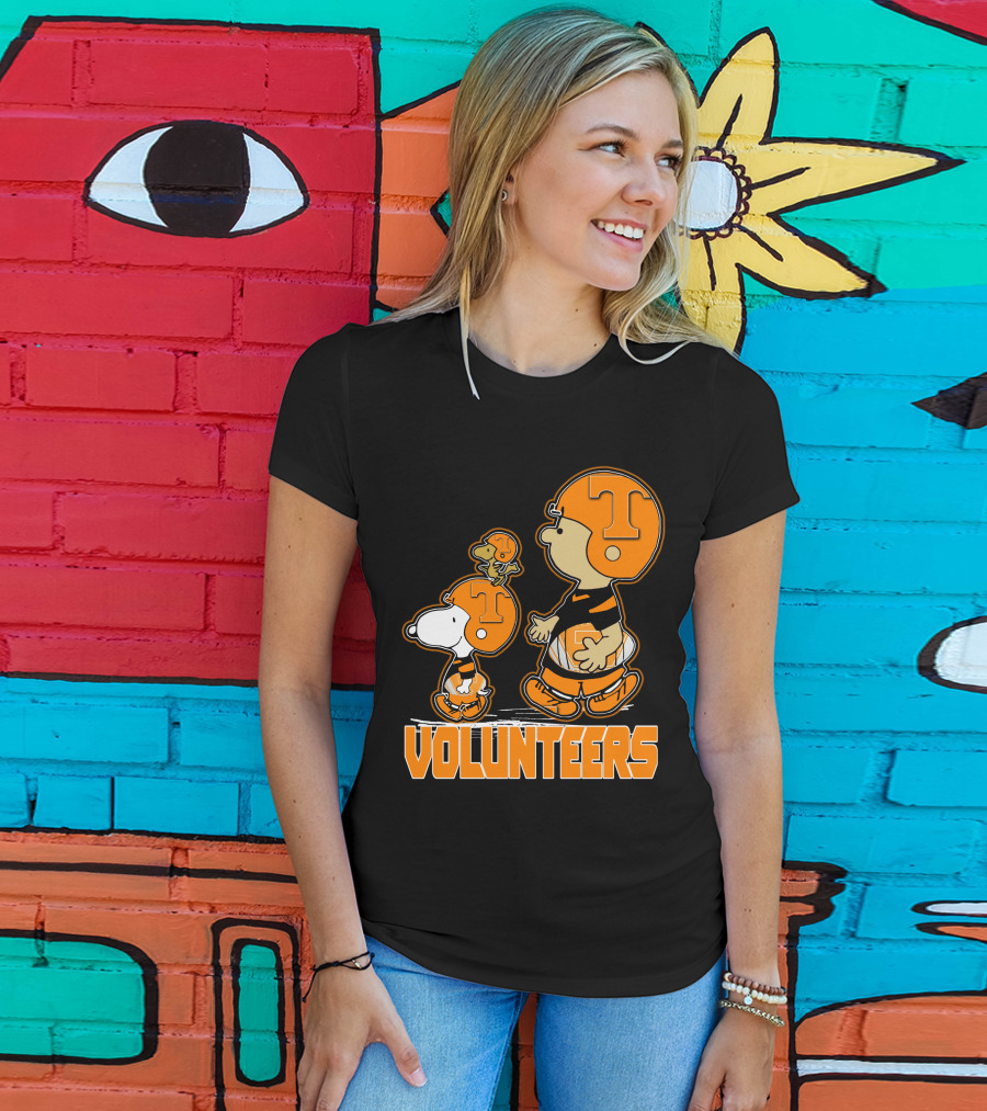 Snpfootball Tennessee Volunteers Peanuts Characters With Helmets T-Shirt