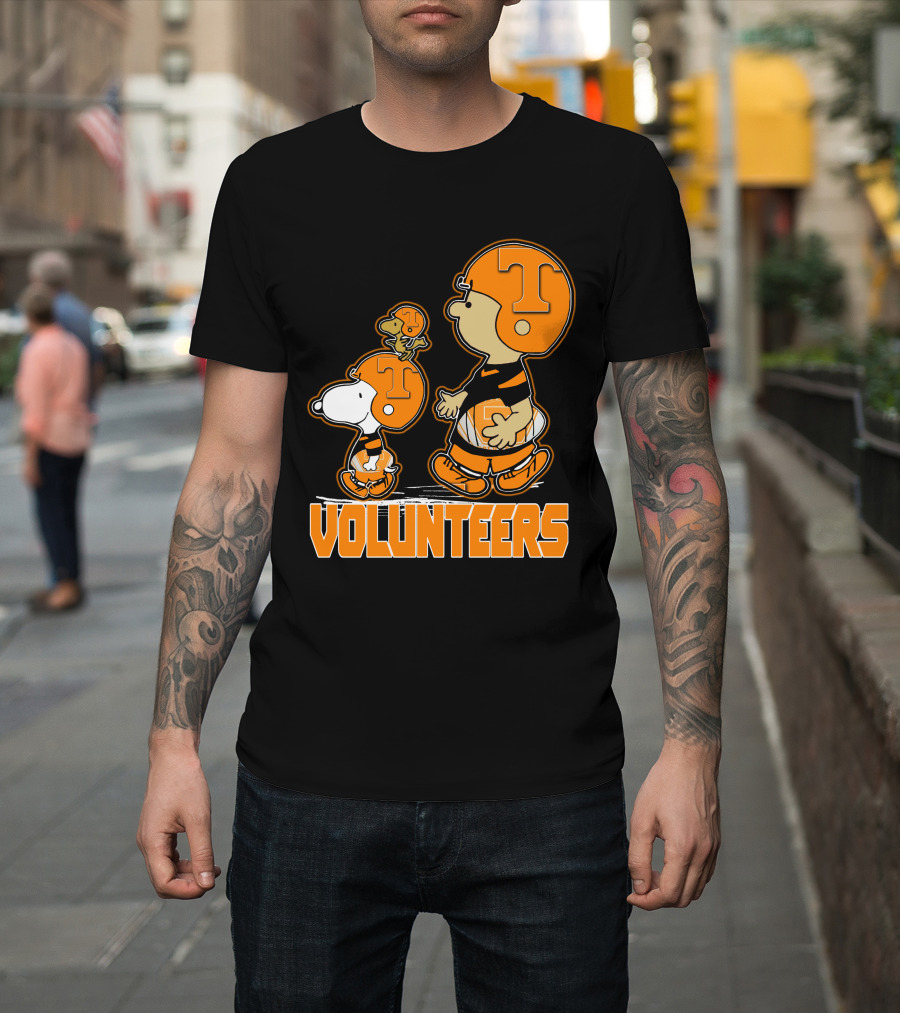Snpfootball Tennessee Volunteers Peanuts Characters With Helmets T-Shirt