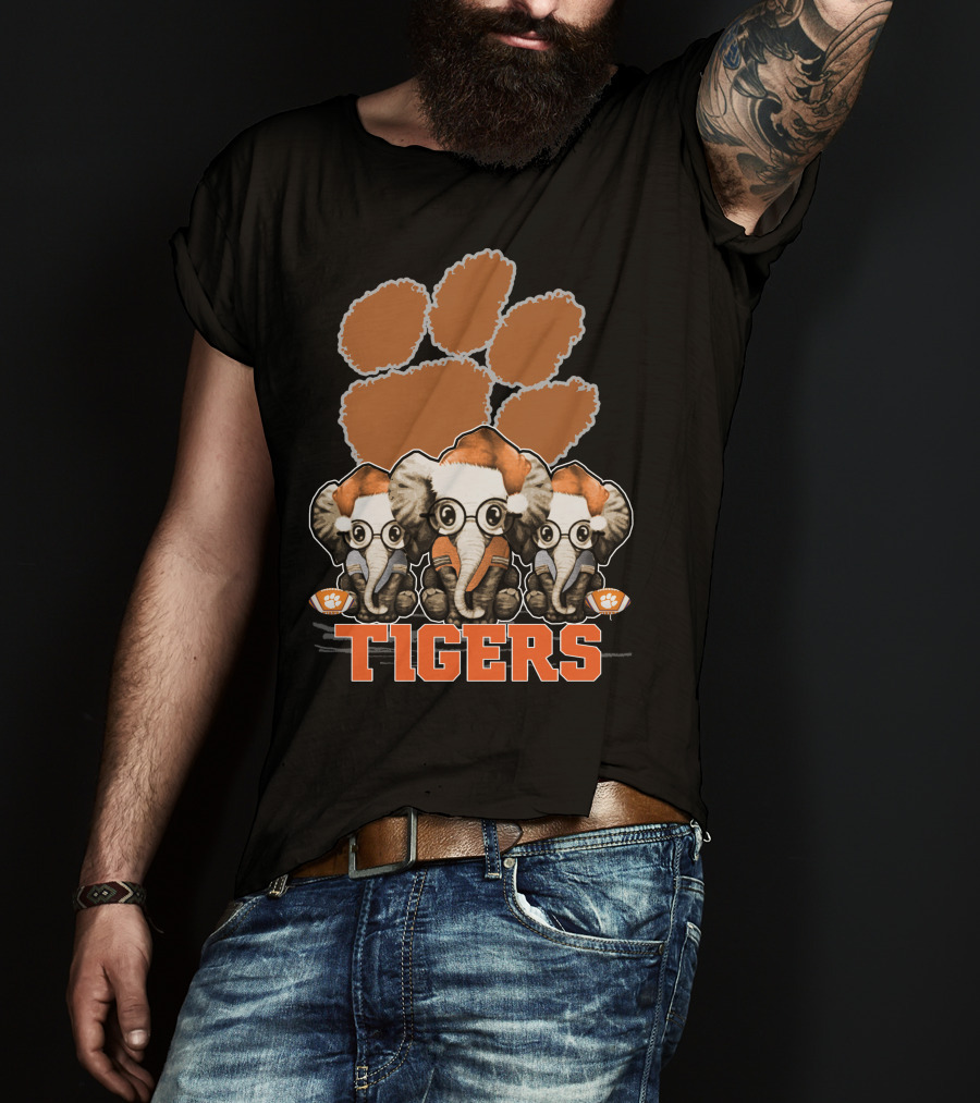 Clemson Tigers Christmas Elephants In Santa Hats With Paw Prints T-Shirt