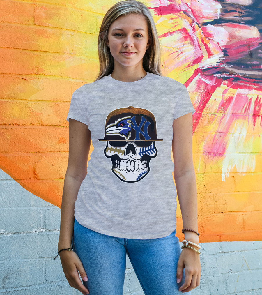 Baltimore Ravens New York Yankees Skull Hat T-Shirt