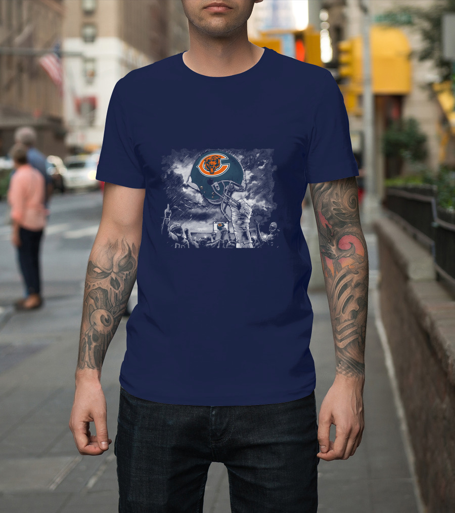 Chicago Bears Helmet Iconic 51 Team Celebration T-Shirt