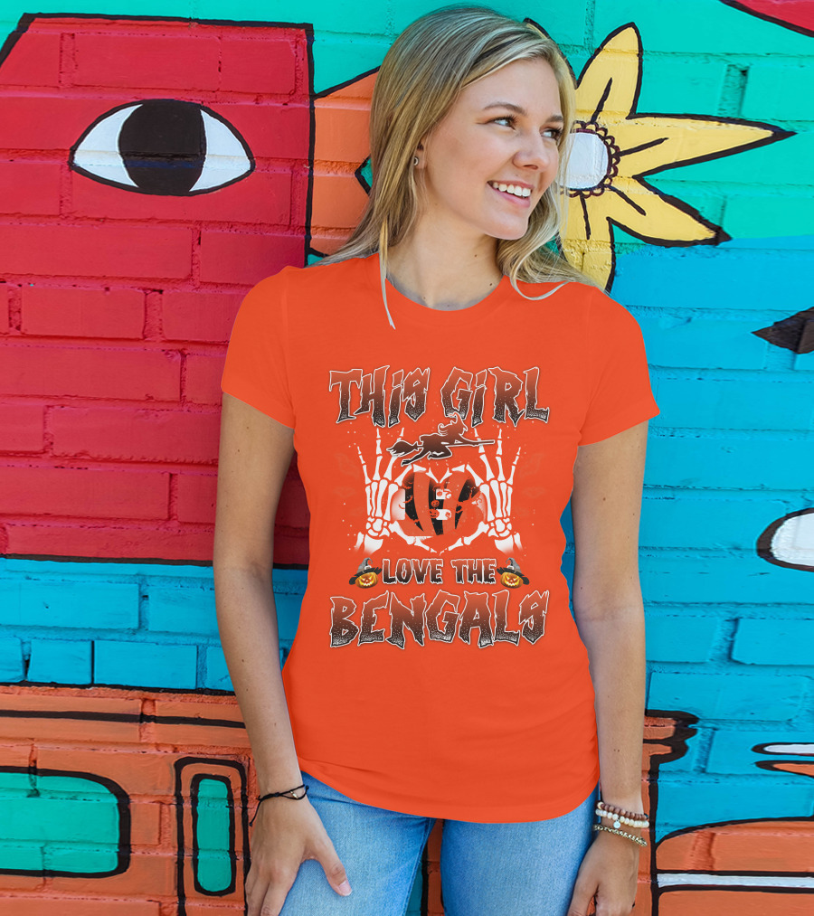This Girl Love The Bengals Halloween Skeleton Hands And Pumpkins T-Shirt