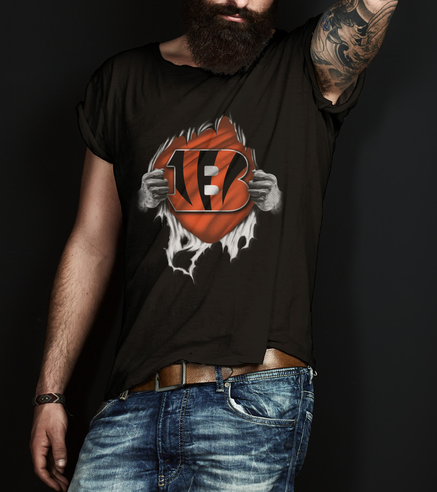 Torn B Logo Cincinnati Bengals Fan T-Shirt