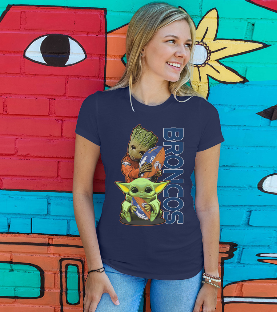 Grzd Denver Broncos Groot And Baby Yoda Holding Broncos Football T-Shirt