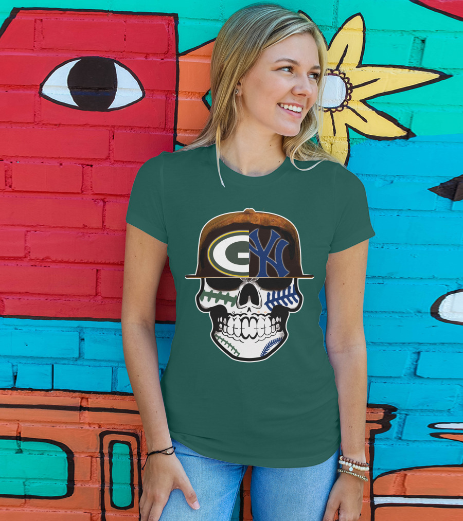 Green Bay Packers New York Yankees Split Skull Cap T-Shirt