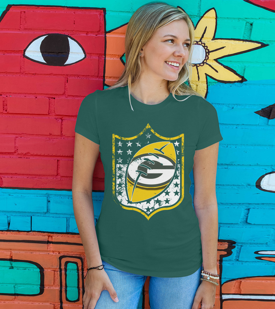 Green Bay Packers 33 Vintage Shield Football T-Shirt