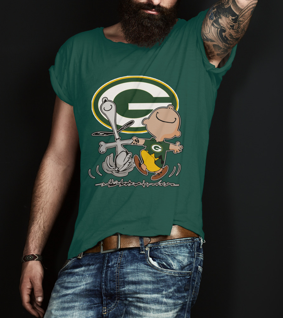 Green Bay Packers Snoopy Charlie Brown Fan Celebration T-Shirt