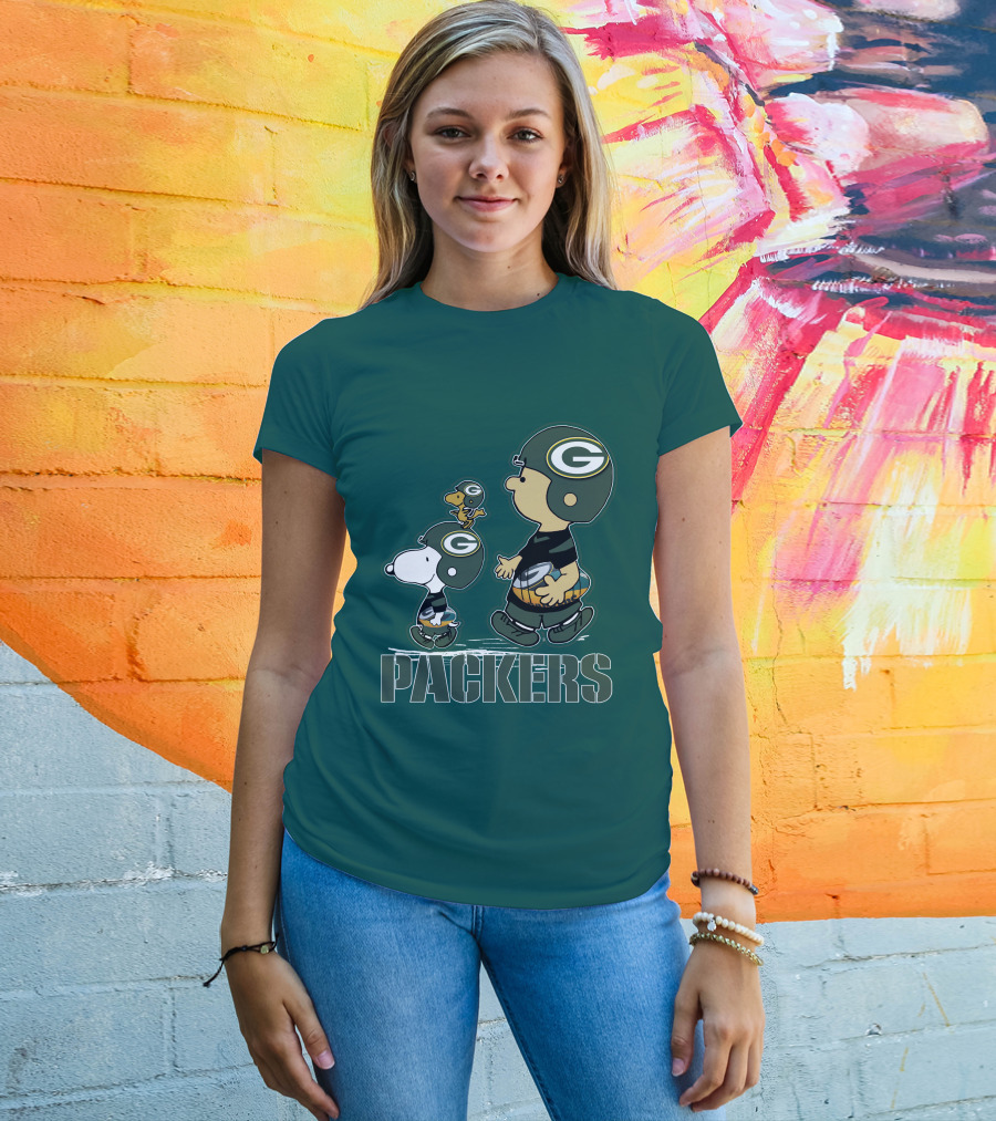 Snpfootball Green Bay Packers Peanuts Characters T-Shirt