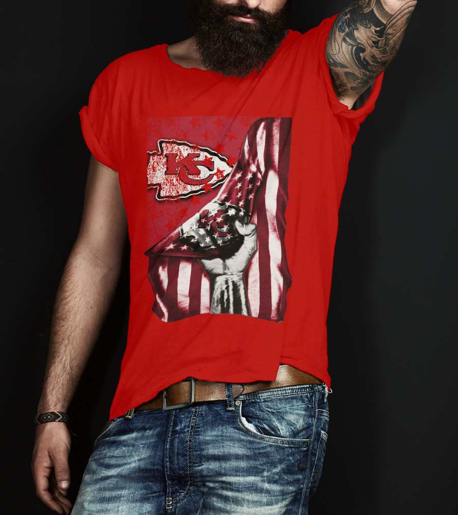 Kansas City Chiefs Arrowhead With American Flag Motif T-Shirt