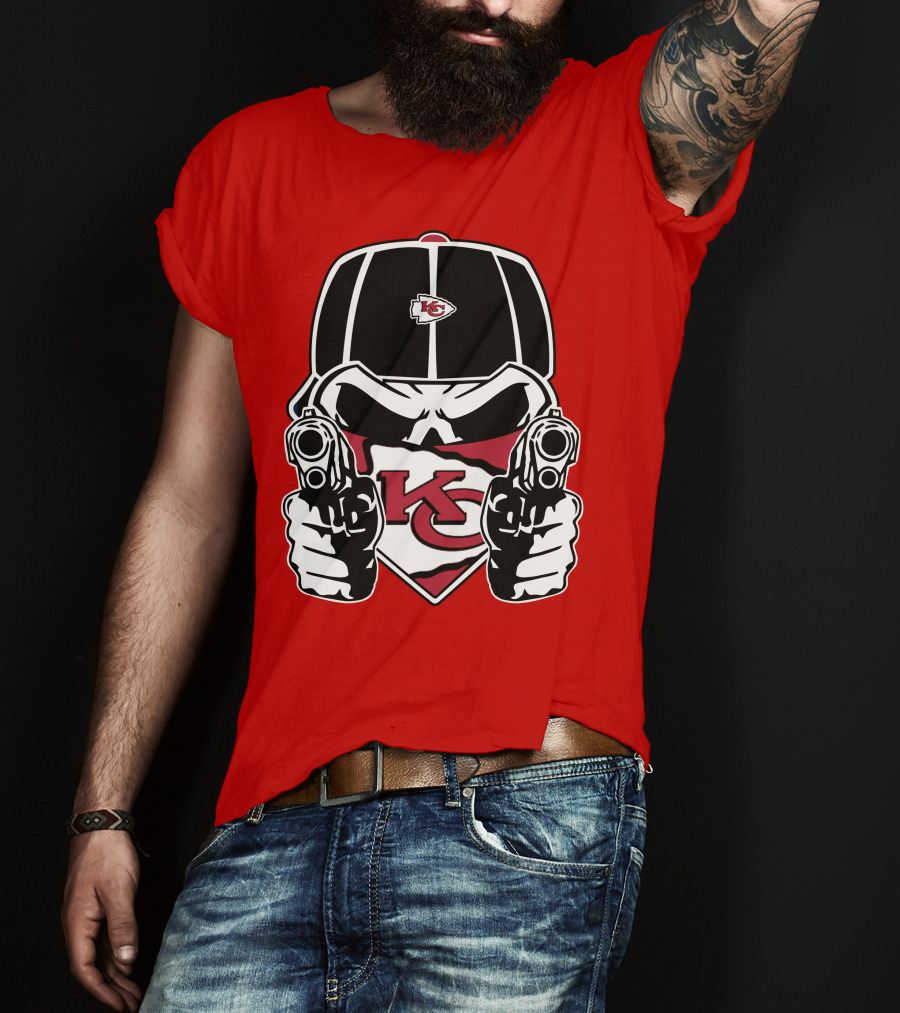 Kansas City Chiefs Bold Skull Logo Showdown T-Shirt