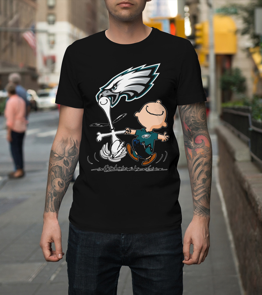 Snoopy and Philadelphia Eagles Logo Dance T-Shirt