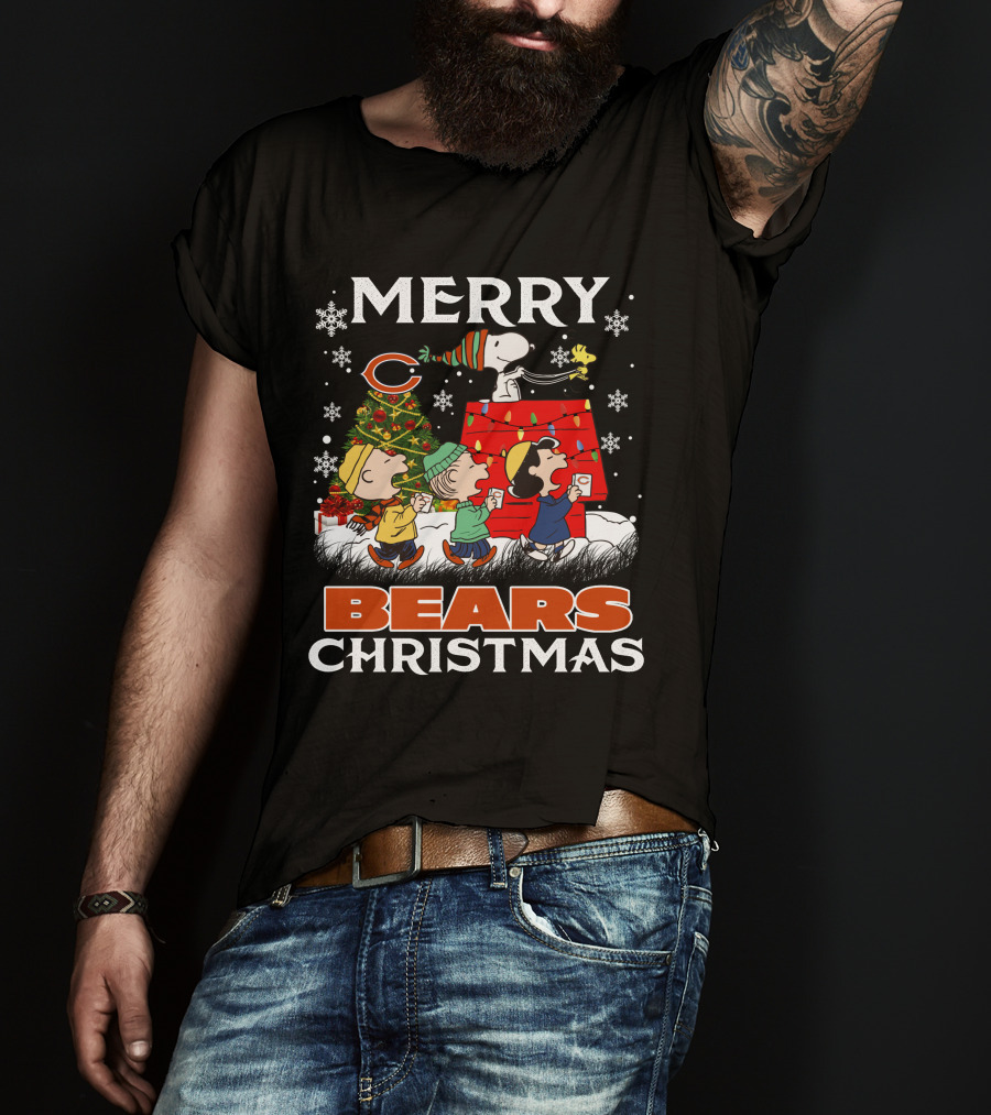 Chicago Bears Snoopy Merry Christmas Peanuts Holiday T-Shirt