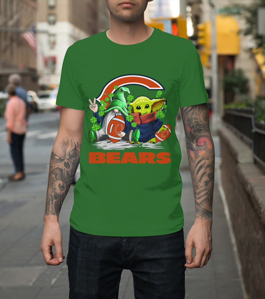 Chicago Bears St. Patrick's Day Football Gnome And Baby Alien T-Shirt