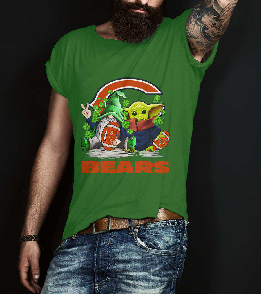 Chicago Bears St. Patrick's Day Football Gnome And Baby Alien T-Shirt