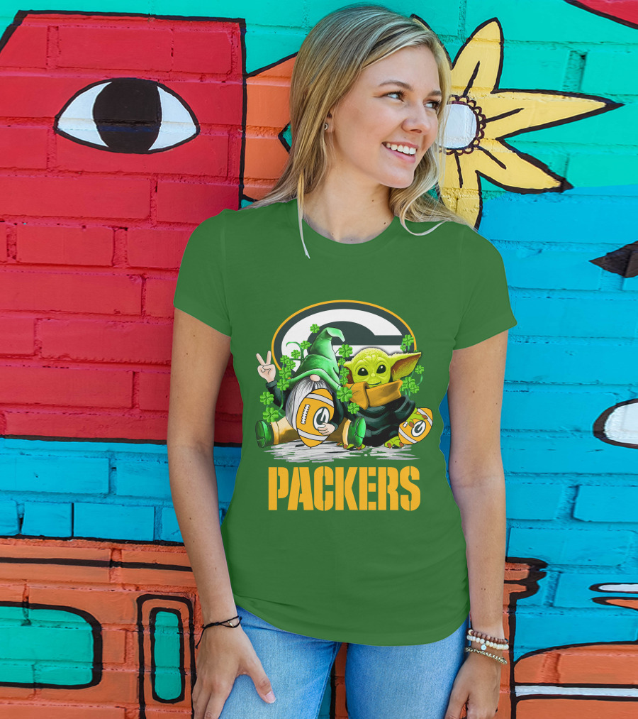 Green Bay Packers Shamrock Gnome And Alien Football St. Patrick's Day T-Shirt