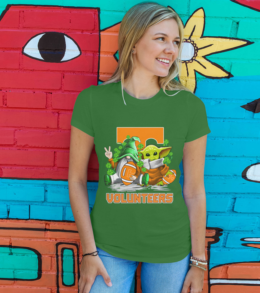 Tennessee Volunteers Football St. Patrick’s Day Gnome And Baby Alien T-Shirt