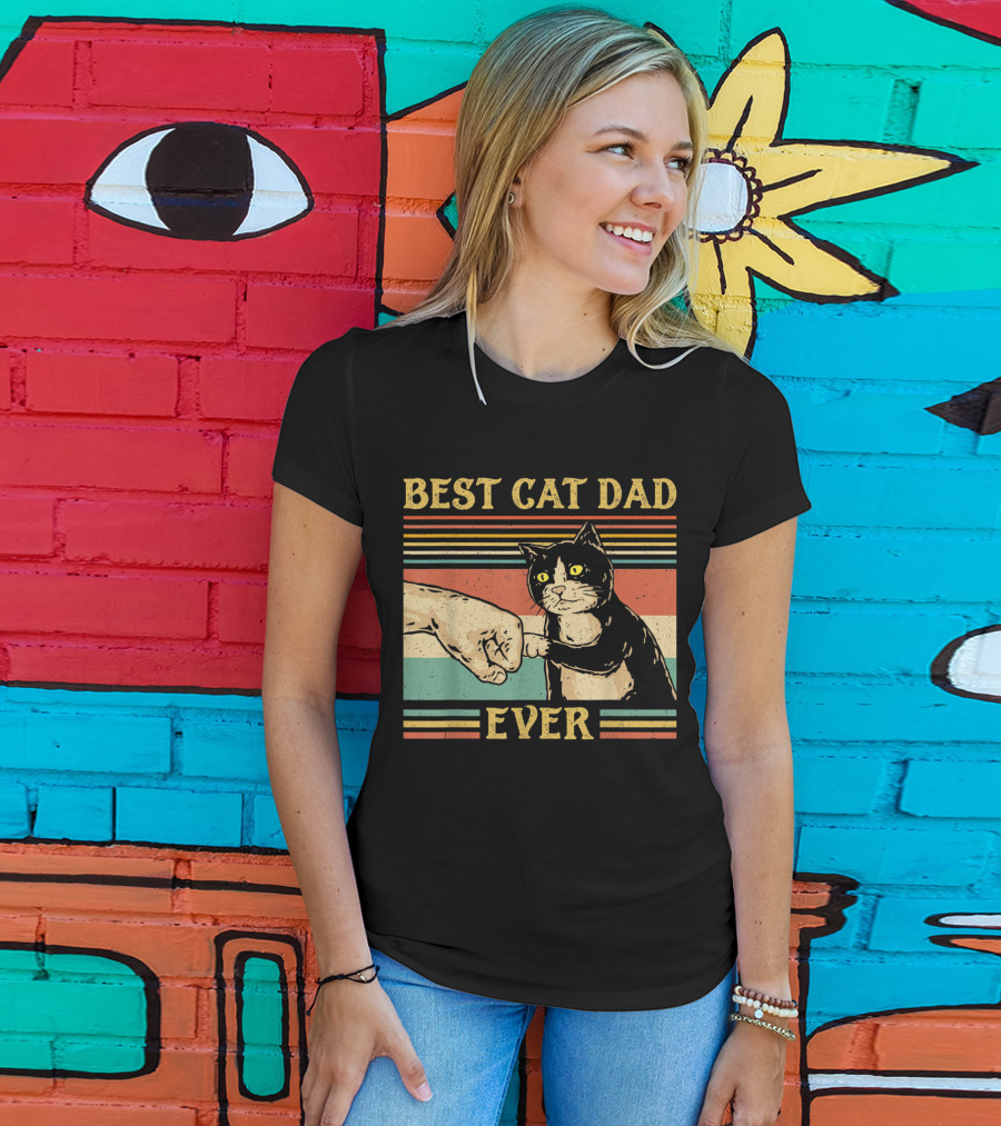 Best Cat Dad Ever Vintage Fist Bump Retro Stripes T-Shirt