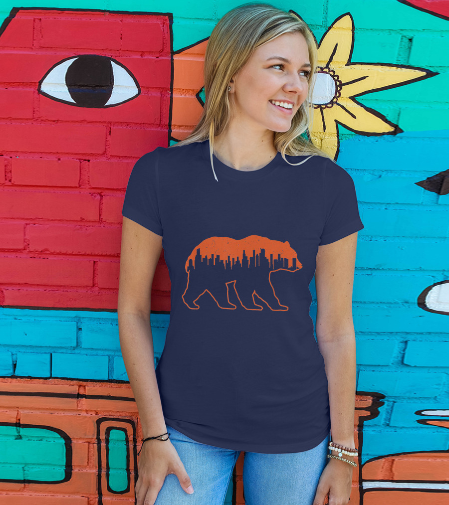 Vintage Downtown Chicago City Skyline Bear Silhouette Novelty T-Shirt