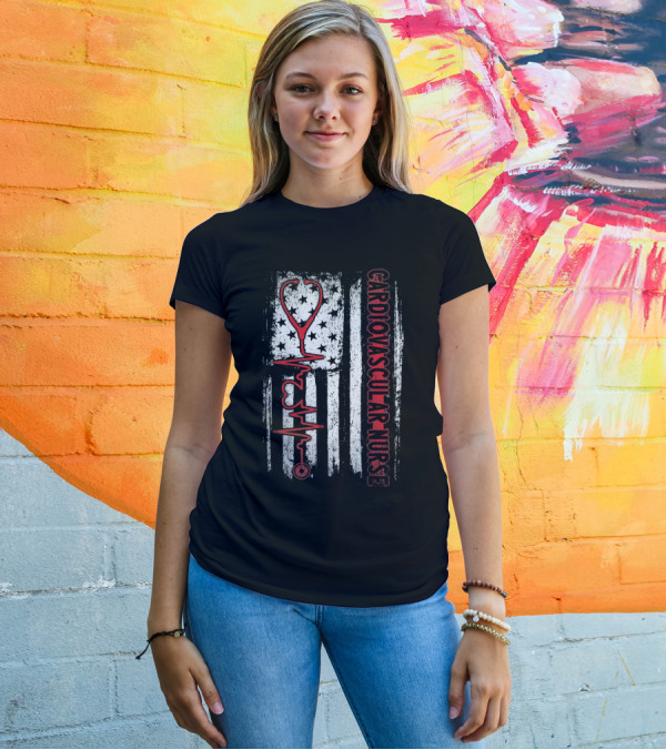 Distressed Cardiovascular Nurse USA Flag Stethoscope Heartbeat T-Shirt