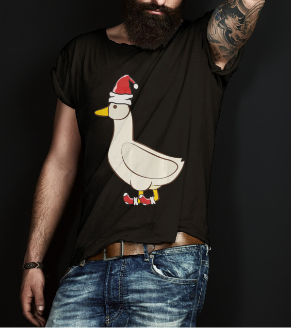 Goose Wearing Santa Hat Christmas Geese Holiday T-Shirt