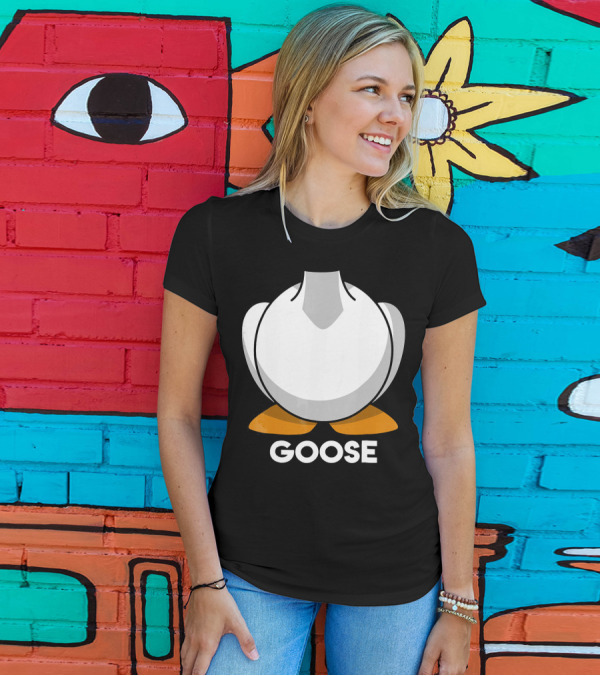 Halloween Goose Costume Funny Couple Friend Gro T-Shirt