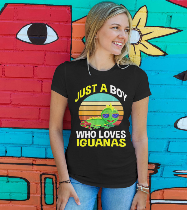 Just A Boy Who Loves Iguanas Retro T-Shirt