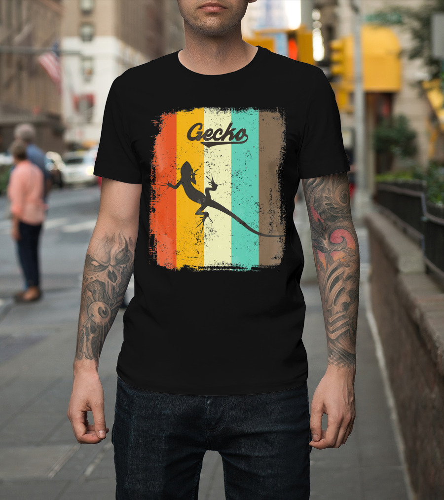 Gecko Lizard Retro 70s Vintage Stripe Print T-Shirt