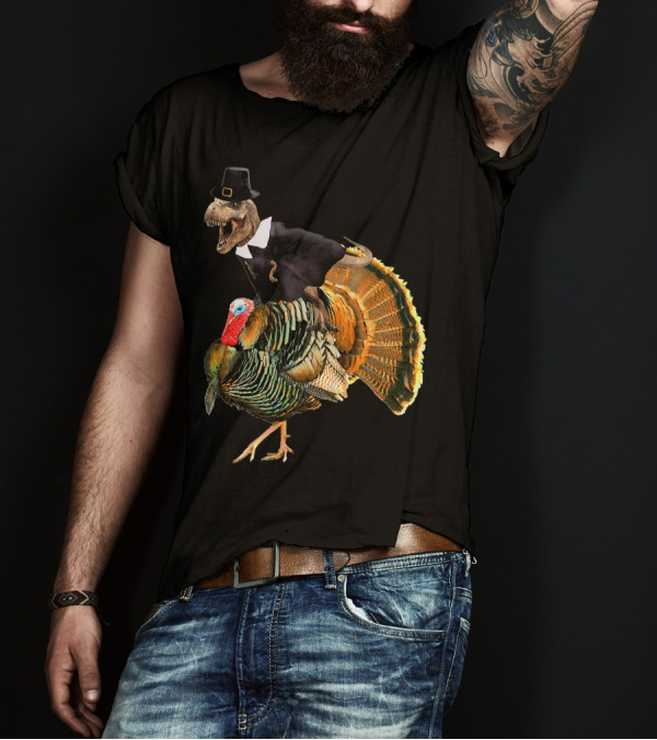 Dinosaur Pilgrim Costume Riding Turkey Thanksgiving Humor T-Shirt