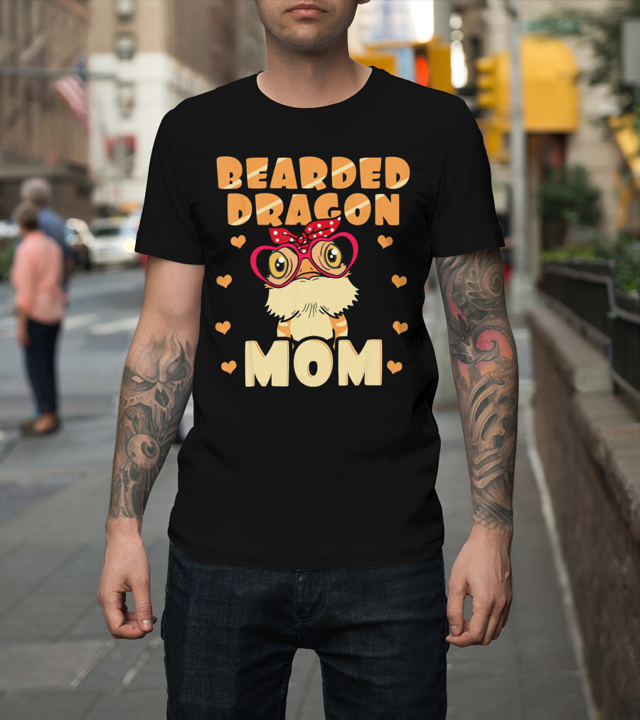 Bearded Dragon Mom Cute Heart Glasses T-Shirt