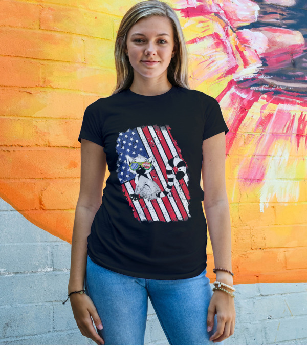 Lemur Wearing American Flag Sunglasses Stars And Stripes Background T-Shirt