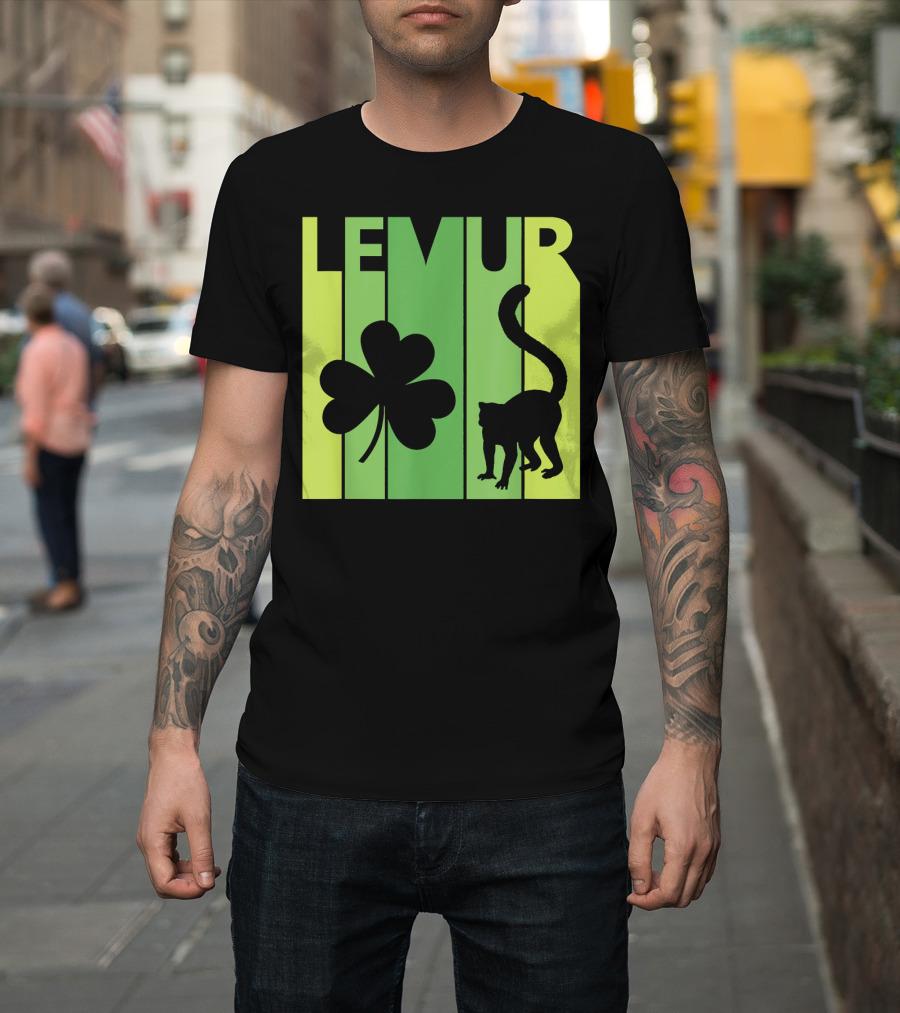 Lemur Shamrock St Patricks Day T-Shirt