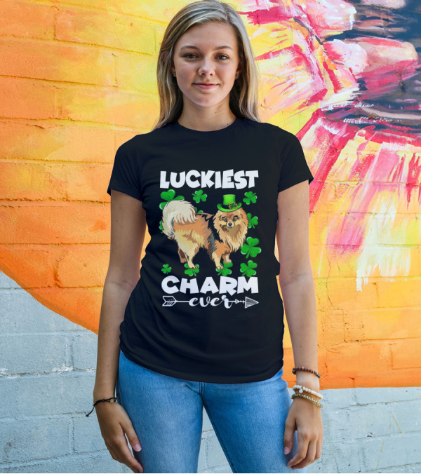 Luckiest Charm Ever Pomeranian St Patrick's Day Clover Hat T-Shirt