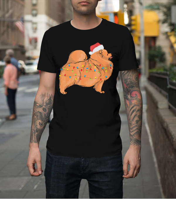 Shirt: Santa Pomeranian with Christmas Lights Holiday T-Shirt Santa Pomeranian with Christmas Lights Holiday T-Shirt