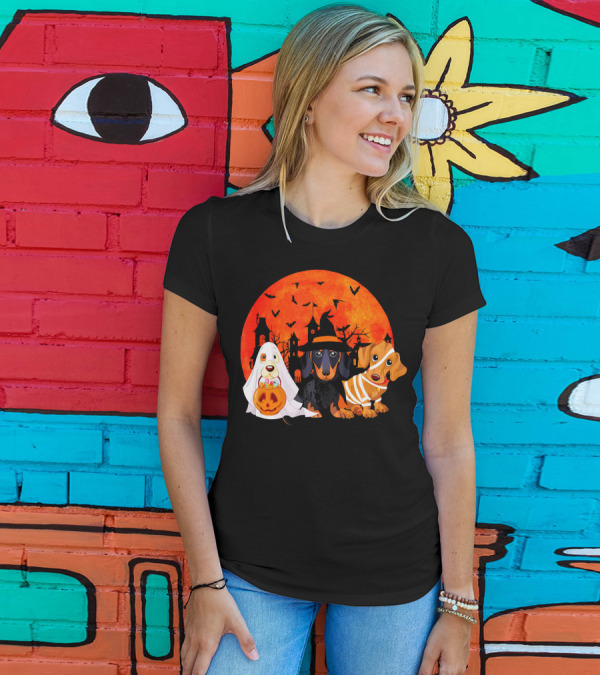 Dogs Halloween Horror Night With Dachshund Ghost Costumes And Pumpkin Moon T-Shirt