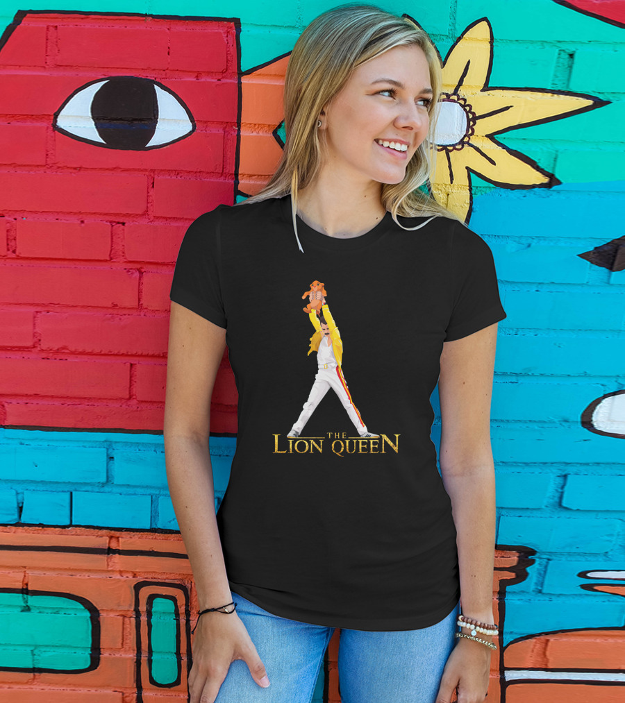 Freddie Mercury Lifting Simba In The Lion Queen T-Shirt