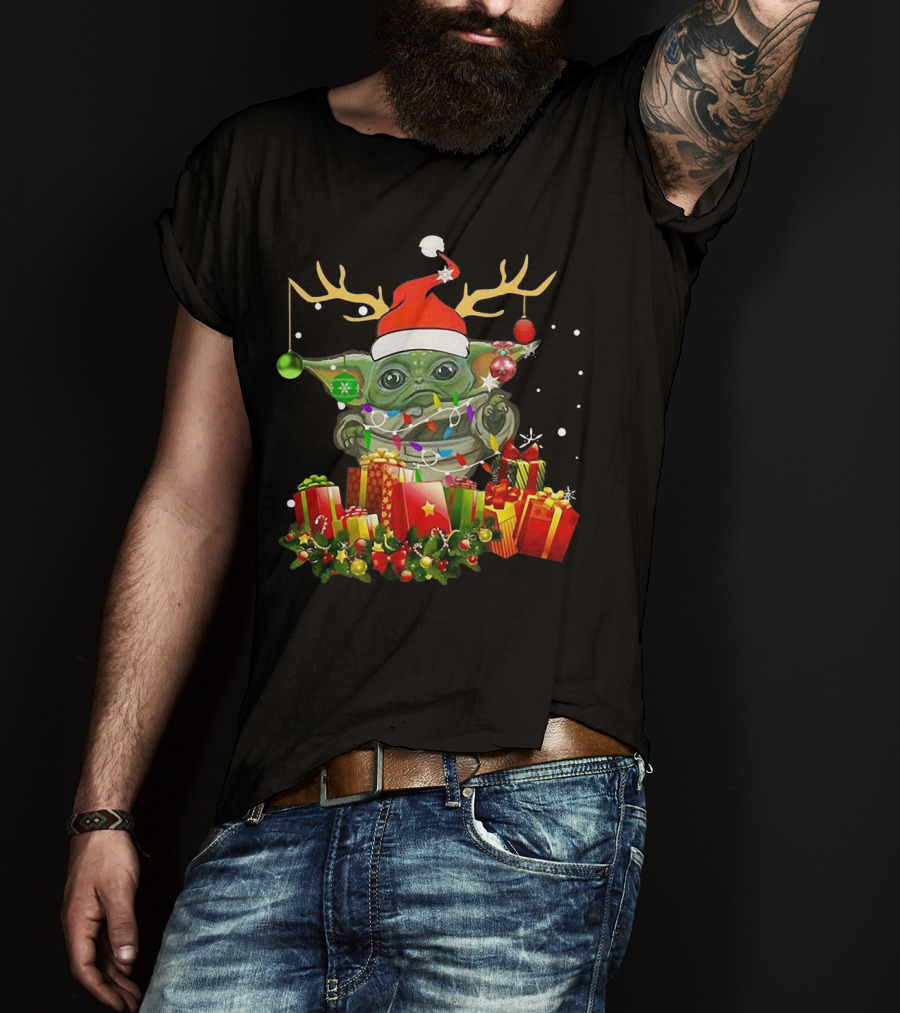 Christmas Baby Yoda Reindeer Antlers Gifts The Mandalorian T-Shirt