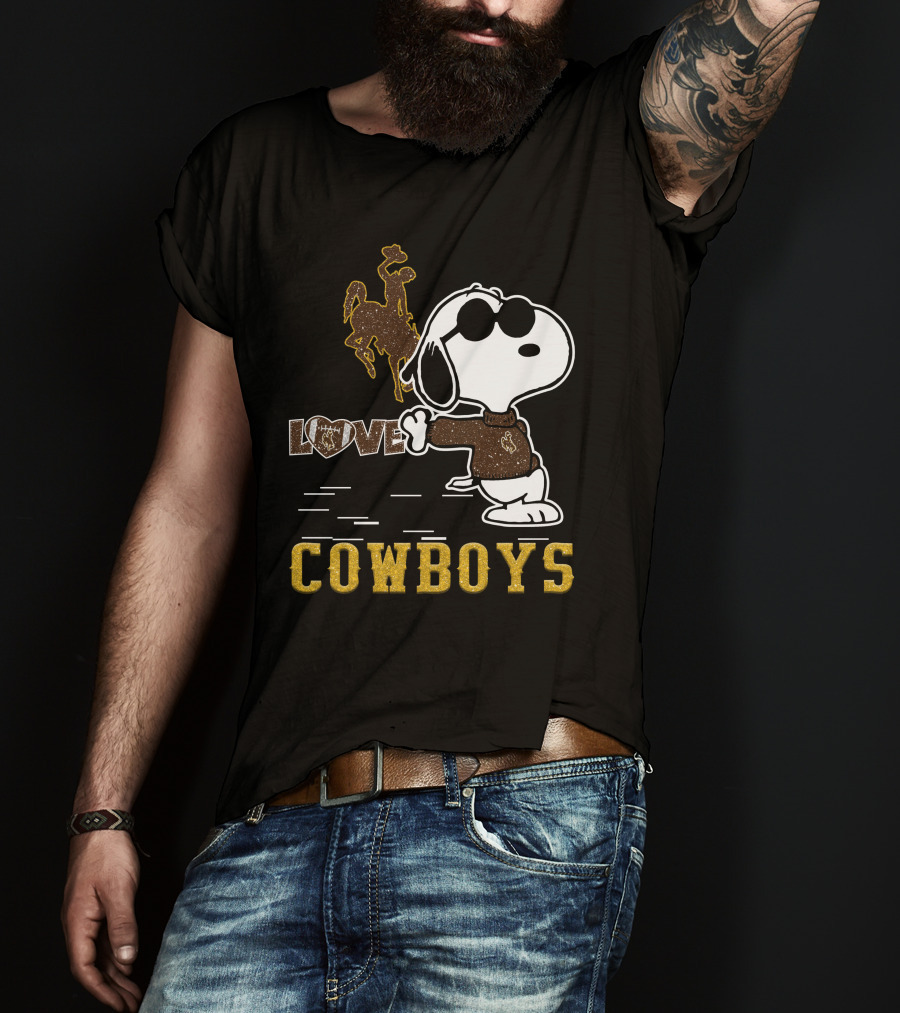 Snoopy Love Wyoming Cowboys Football Peanuts Character T-Shirt