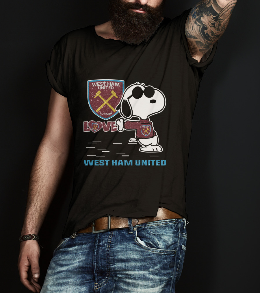 Snoopy Love West Ham United London T-Shirt