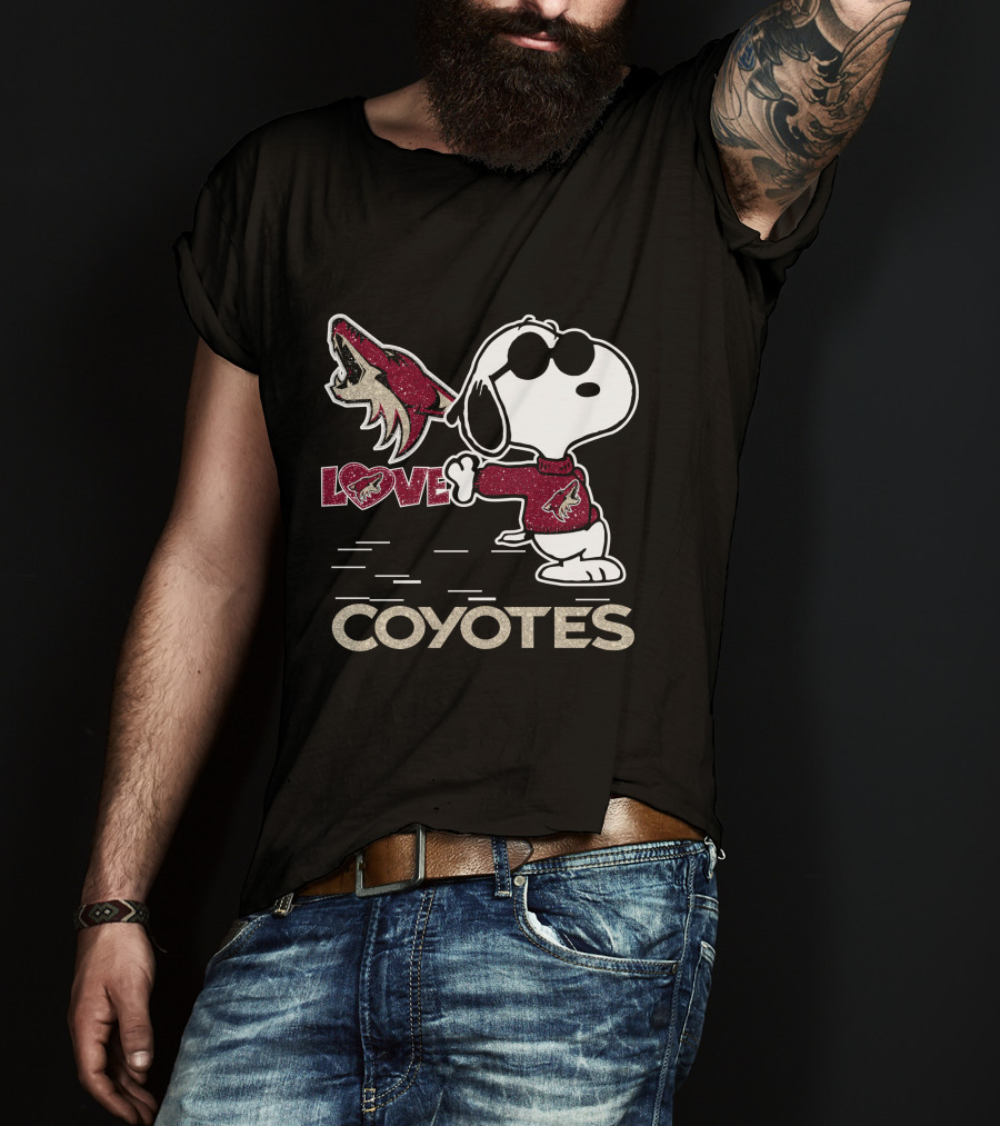 Snoopy Love Arizona Coyotes Hockey T-Shirt