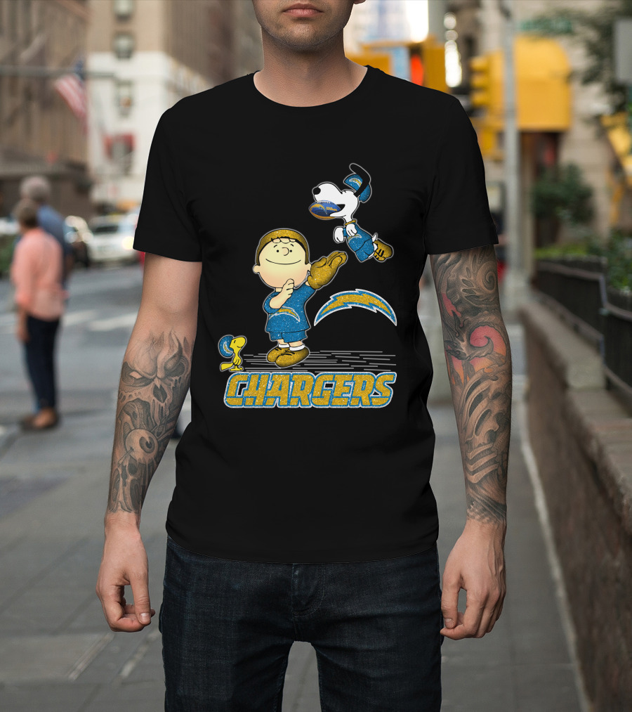 Snoopy And Friends Celebrate Los Angeles Chargers Fandom T-Shirt