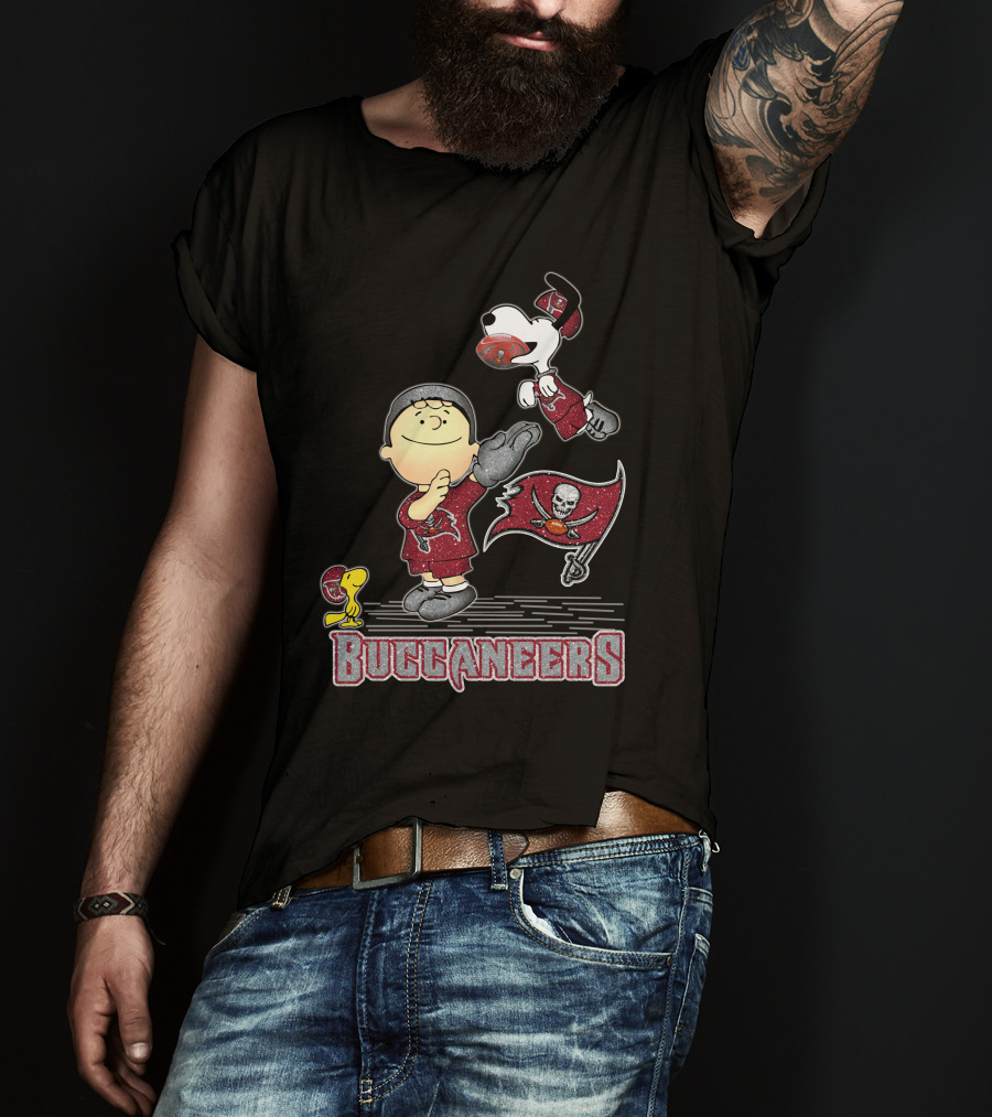 Snoopy Buccaneers Love Tampa Bay Football Peanuts Characters T-Shirt
