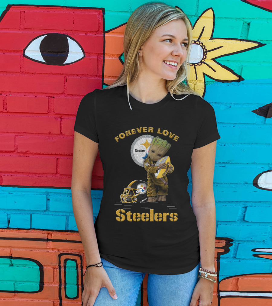 Forever Love Steelers Groot Holding Football T-Shirt