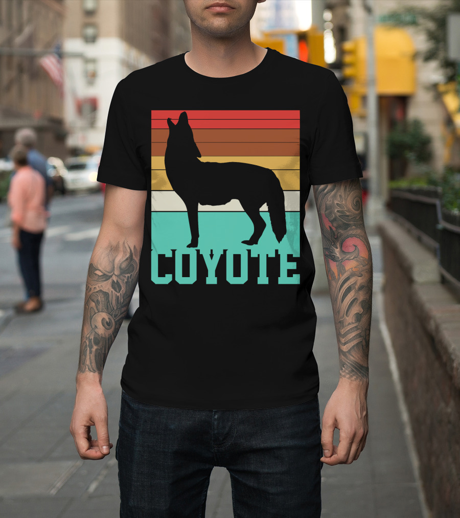 Coyote Retro Silhouette Striped Sunset Motif T-Shirt