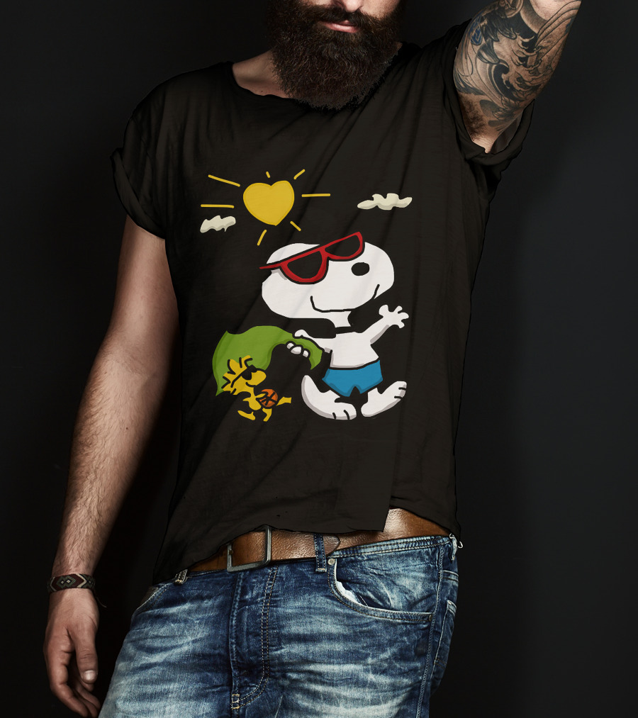 Snoopy And Woodstock Summer Fun Sun Heart Sunglasses T-Shirt