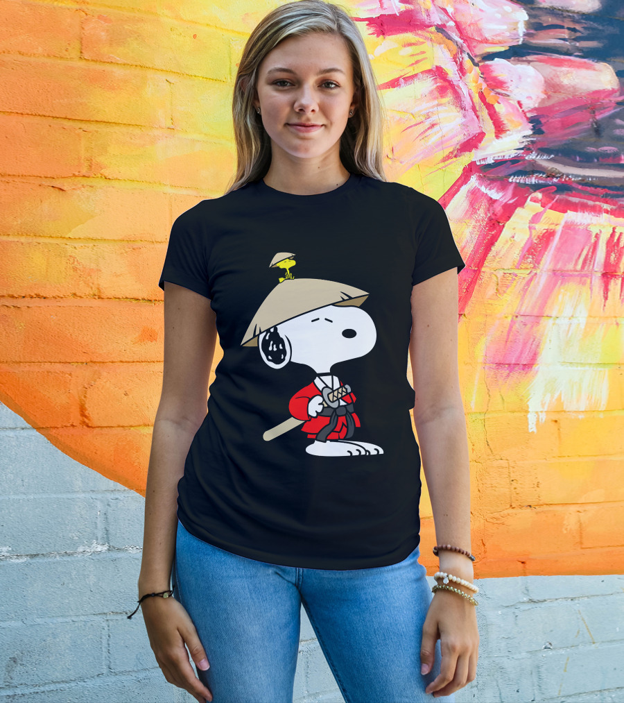 Snoopy Samurai Woodstock Hat Red Kimono Sword T-Shirt