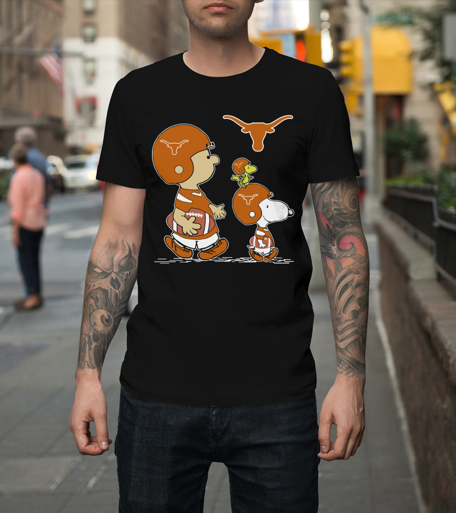 Texas Longhorns Football Peanuts Characters Helmet T-Shirt