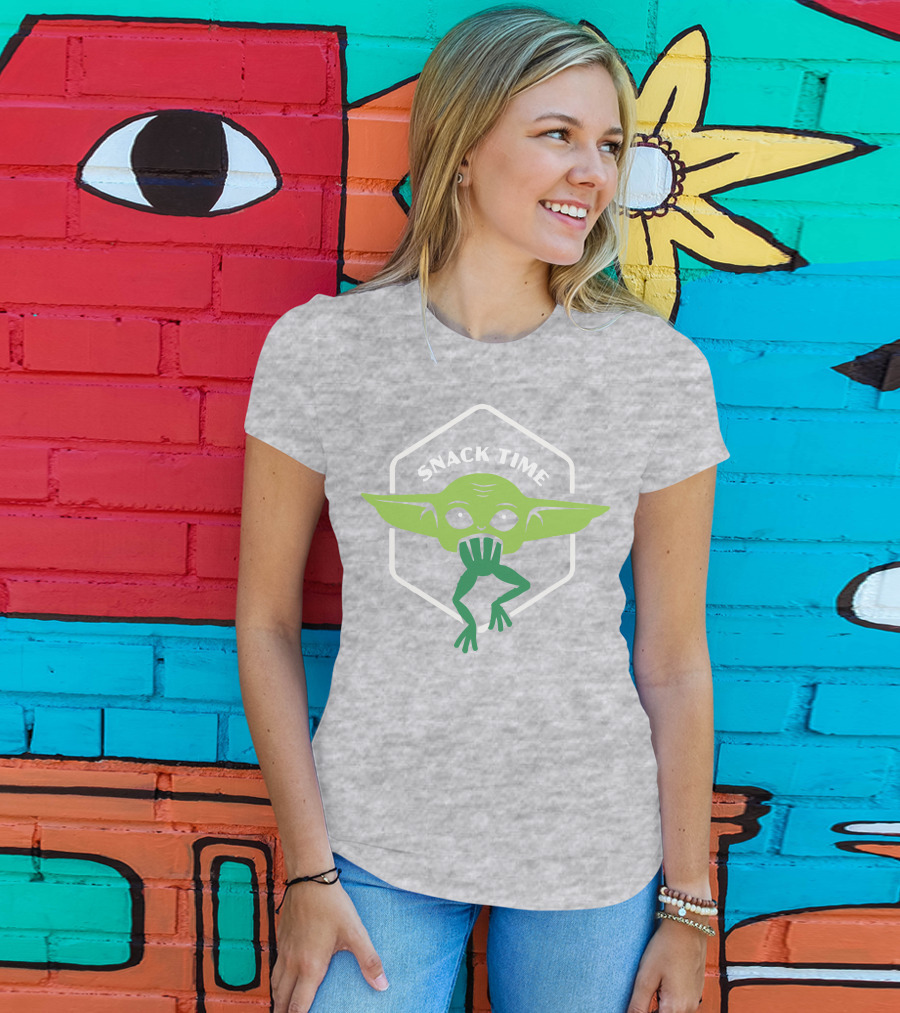 Snack Time The Mandalorian Baby Yoda Eating Frog T-Shirt